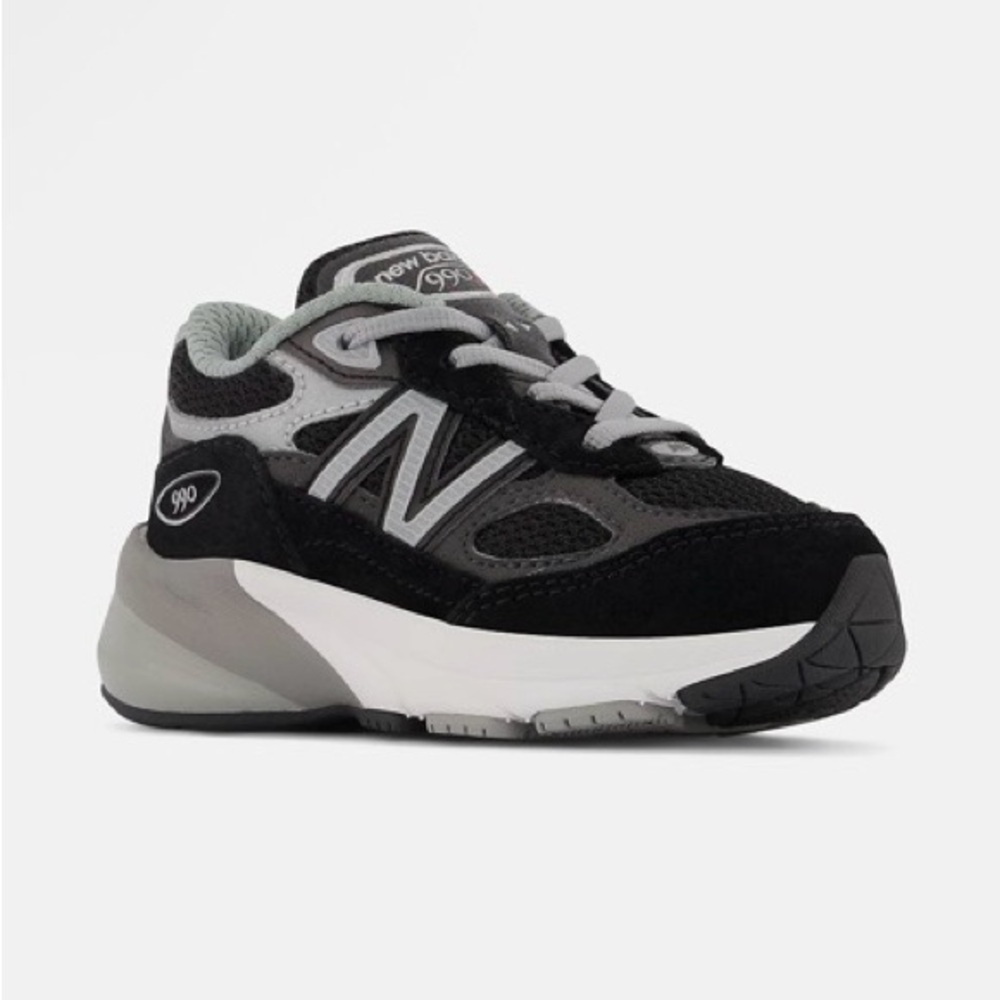 New Balance FuelCell 990v6 Lace